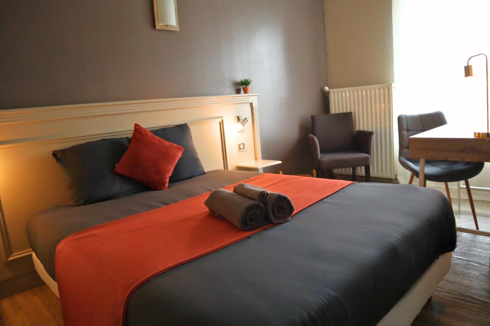 Studios & Appartements Confortables Au Centre De Bourbourg - Gare A Proximite Εξωτερικό φωτογραφία