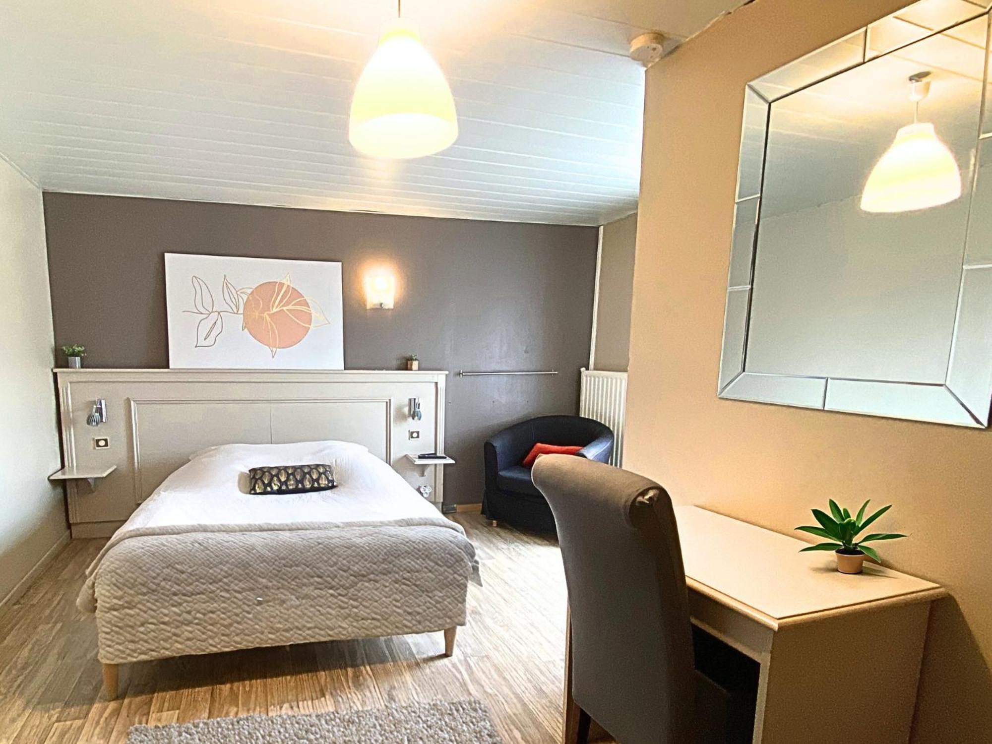 Studios & Appartements Confortables Au Centre De Bourbourg - Gare A Proximite Εξωτερικό φωτογραφία